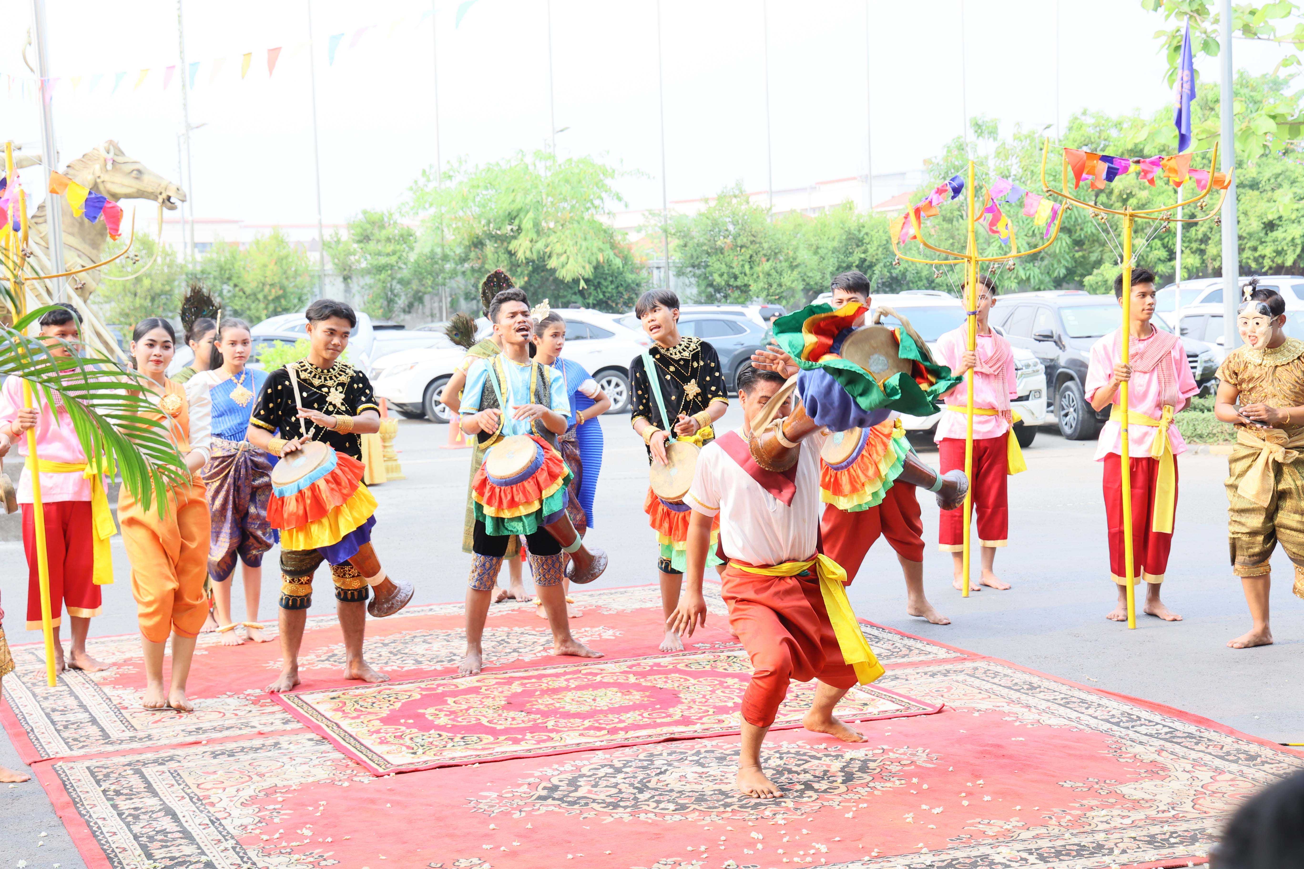 [ក្រសួងពាណិជ្ជកម្ម]